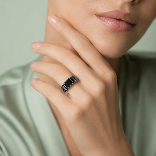 Sinara Midnight Crest 925 Silver Ring IRM 3723