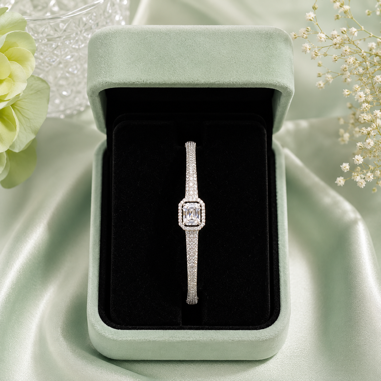Luxury Solitaire Style 925 Sterling Silver Tennis Bracelet for Women SBR2544