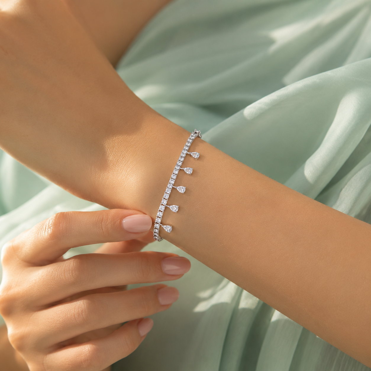 Teardrop Charm Tennis 925 Sterling Silver Bracelet SBR2558
