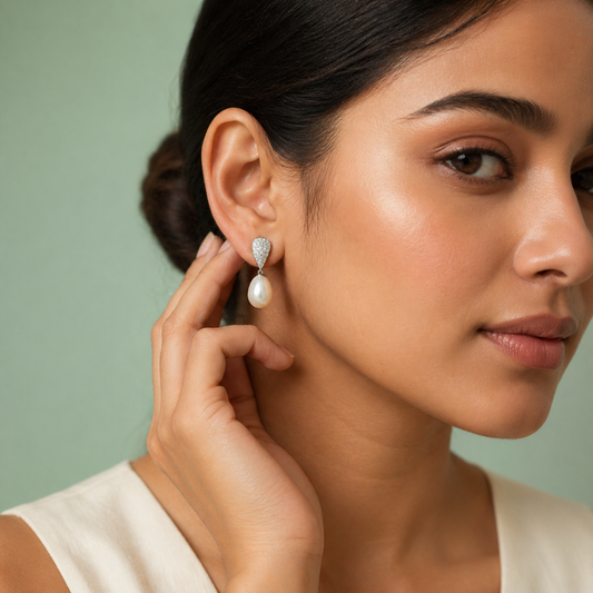 Classic Pearl Teardrop Drop Earrings in 925 Sterling Silver STB1757