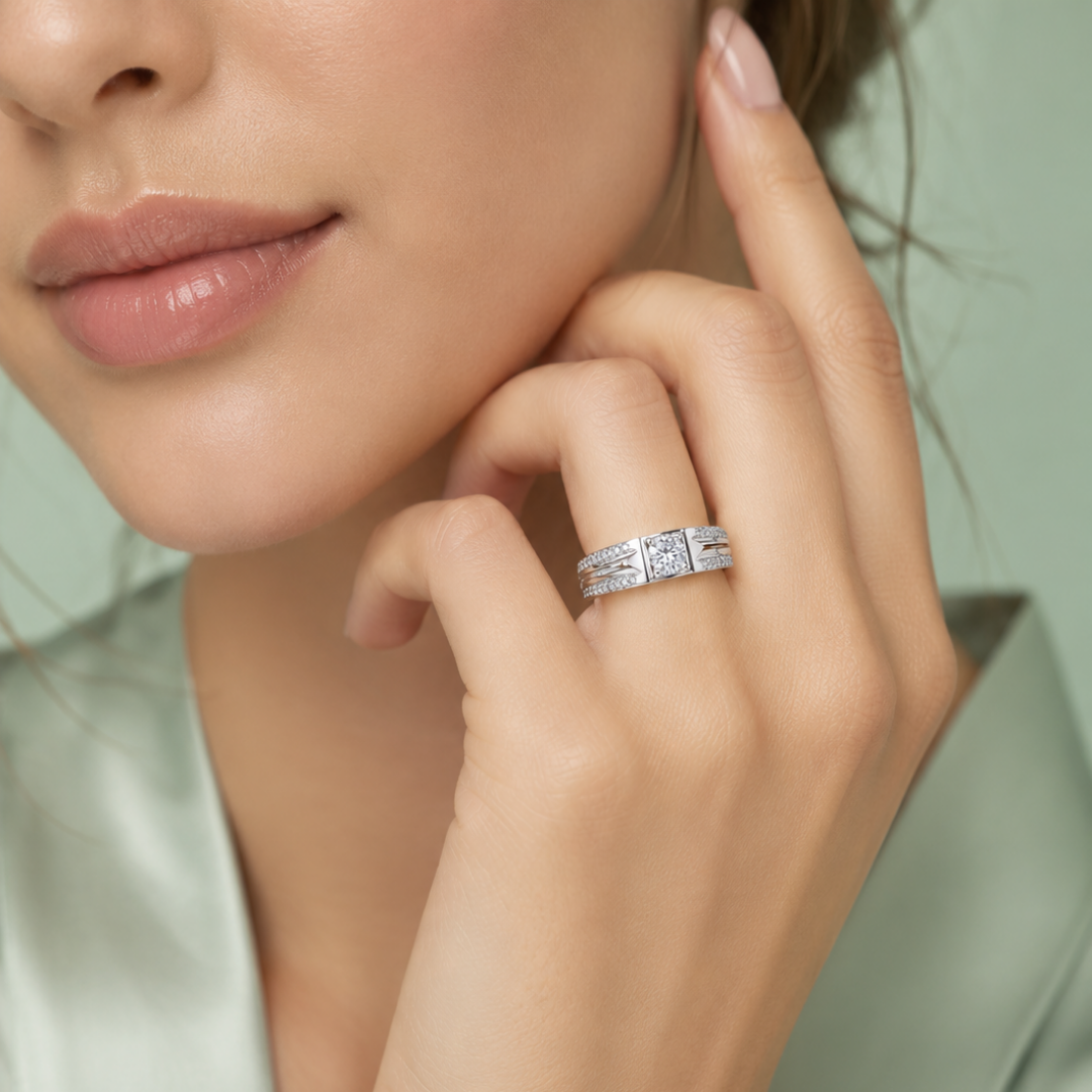 Sinara Regal Spark 925 Silver Ring IRM 3890