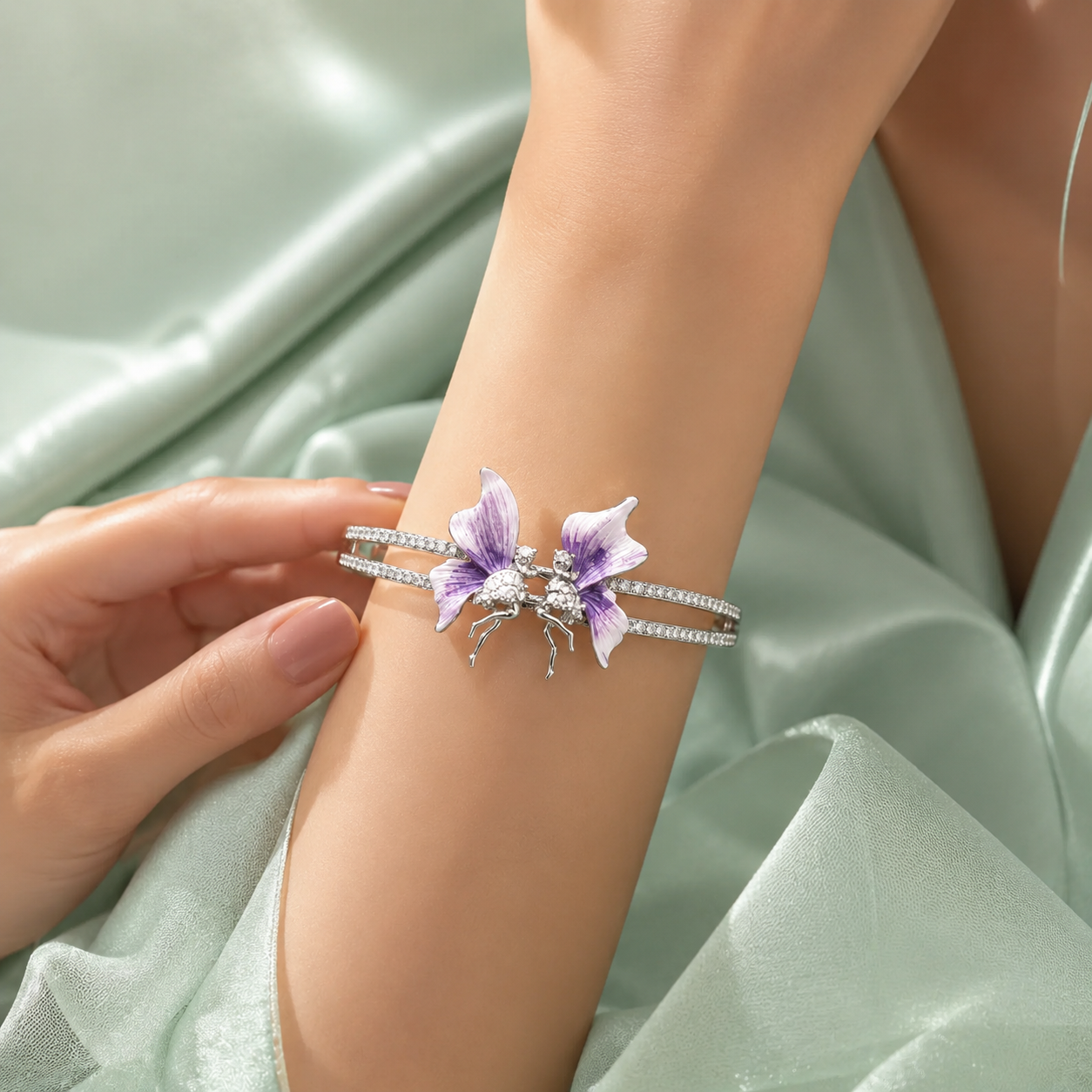 Lavender Orchid Floral 925 Sterling Silver Designer Bracelet for Women SBR2581
