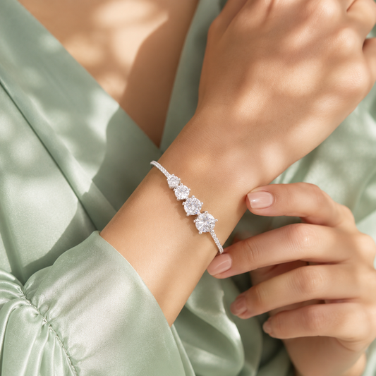 Classic Solitaire Cluster 925 Sterling Silver Elegant Bracelet for Women SBR2542