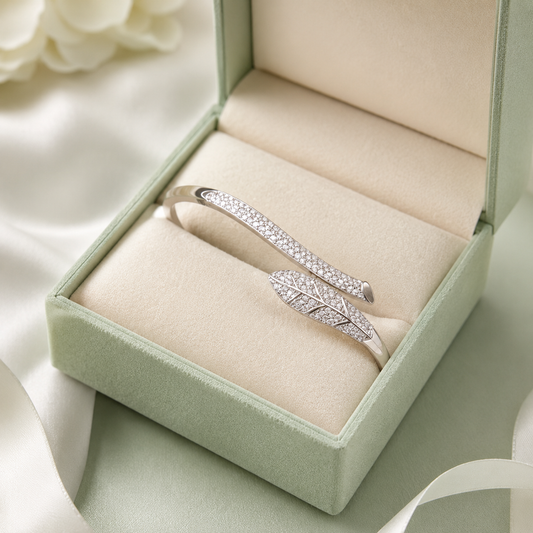 Elegant Leaf Design 925 Sterling Silver Open Cuff Bracelet for Women SBR2611