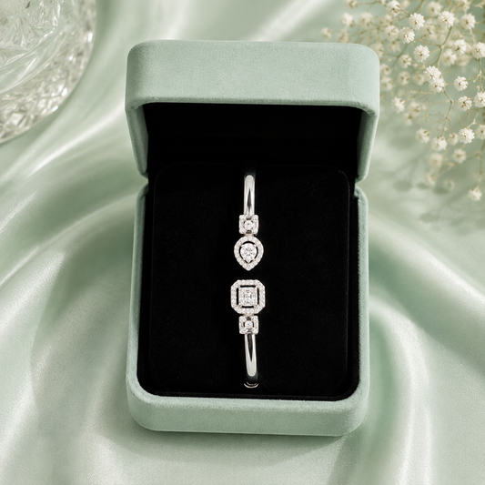 Elegant Geometric Drop Design 925 Sterling Silver Bracelet for Women SBR2540