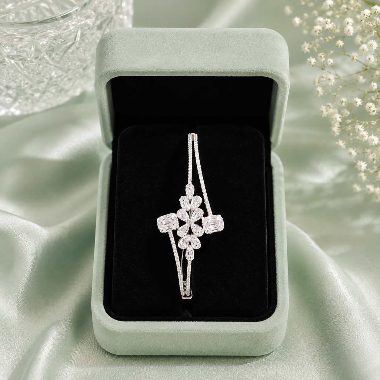 Elegant Floral Diamond Style 925 Sterling Silver Open Bracelet for Women SBR2820 \