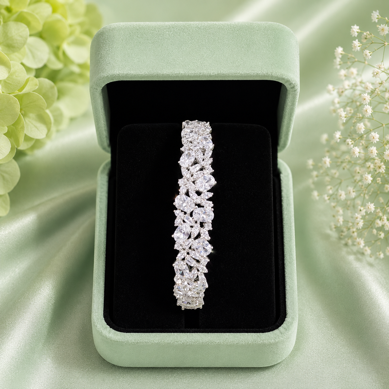 Luxury Floral Cluster 925 Sterling Silver Statement Bracelet for Women SBR2652