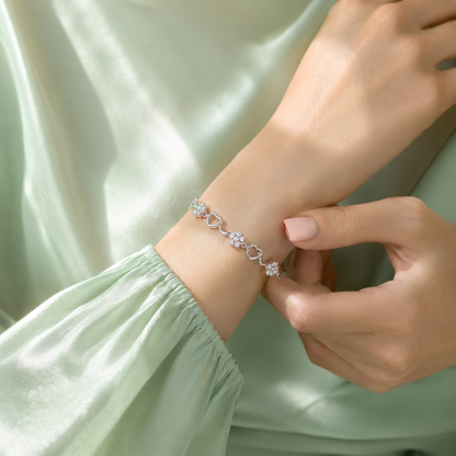 Elegant Heart & Floral 925 Sterling Silver Bracelet SBR2933