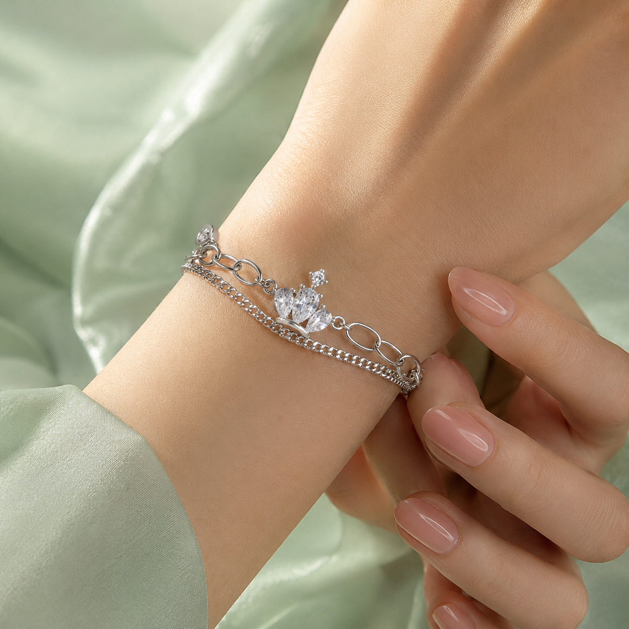 925 Silver Crown Charm Bracelet with Dual Chain Design SBR2907