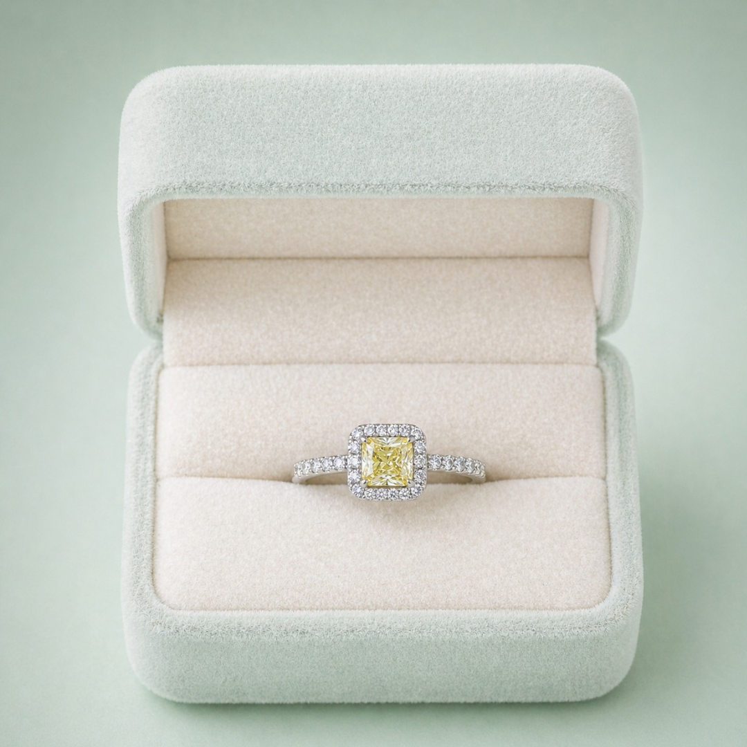 Sinara Golden Halo 925 Silver Ring IRM 3828