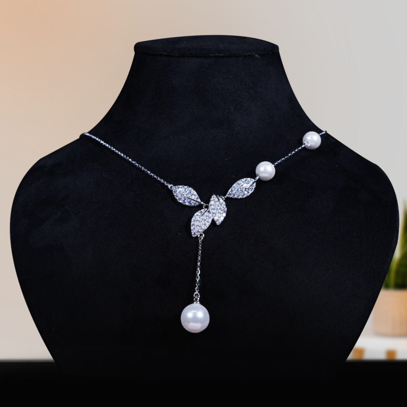 Silver Plated Pendant Pearl Alloy Necklace