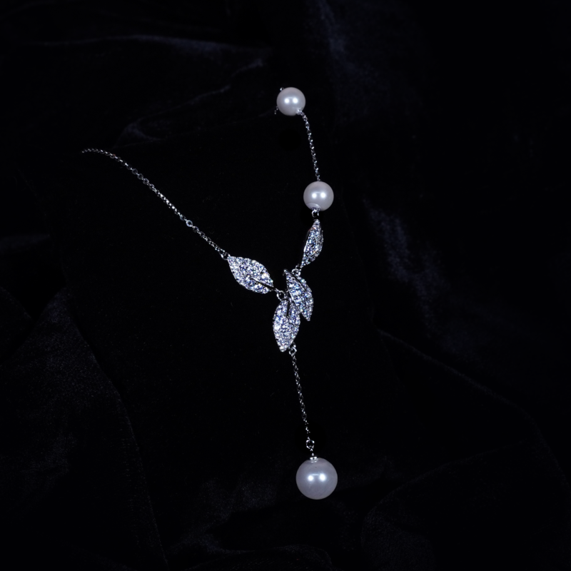 Silver Plated Pendant Pearl Alloy Necklace - Image 2